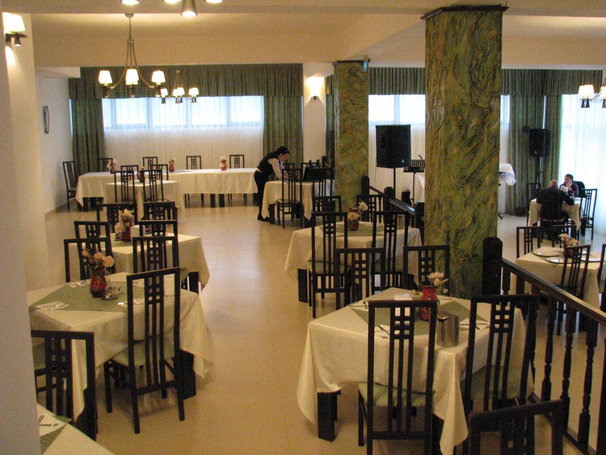 Hotel Orizont Călimăneşti Eksteriør bilde