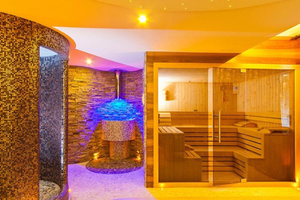 Hotel Orizont Călimăneşti Eksteriør bilde